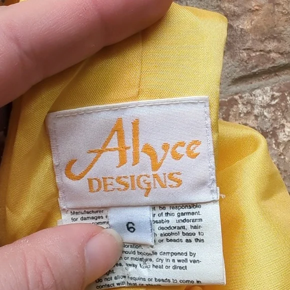 Vintage 1980s Alyce Designs Yellow All Over Glass Beaded Formal Dress - Picture 4 of 8